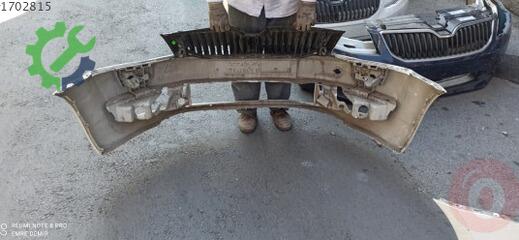 Skoda Octavia Ön Tampon çıkma parça