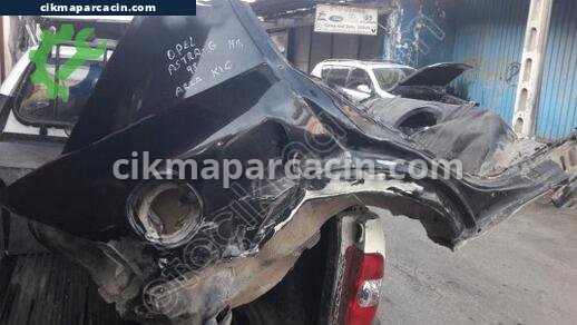 Opel Astra Ara Bölme çıkma parça