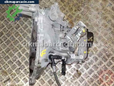 Opel Astra Şanzıman Komple çıkma parça