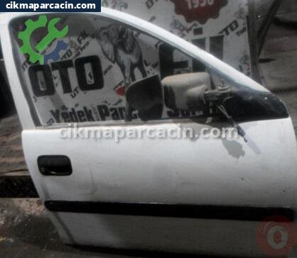 Opel Combo Sağ Ön Kapı çıkma parça