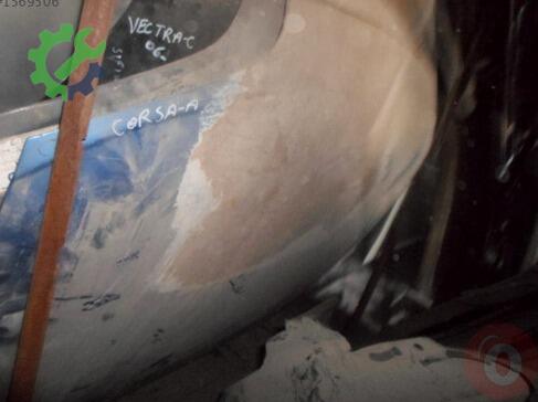 Opel Corsa Kaput çıkma parça