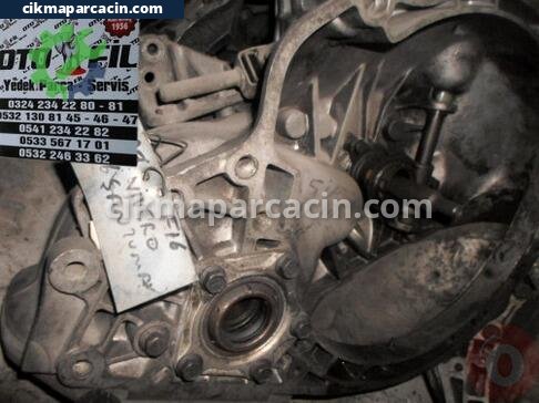 Opel Vivaro Şanzıman Komple çıkma parça