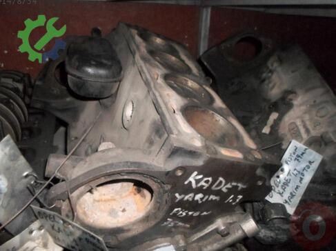 Opel Kadett Yarım Motor çıkma parça