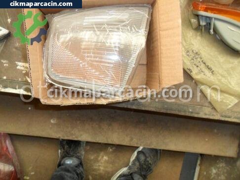 Opel Omega Sinyal çıkma parça