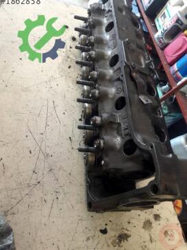 Opel Rekord Silindir Kapağı çıkma parça