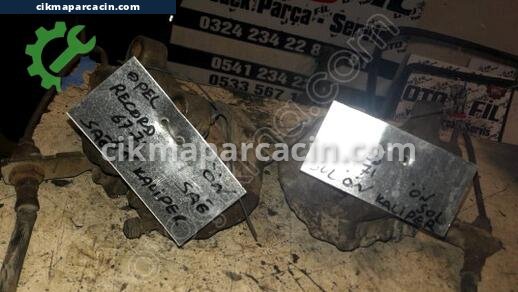 Opel Rekord Ön Kaliper çıkma parça