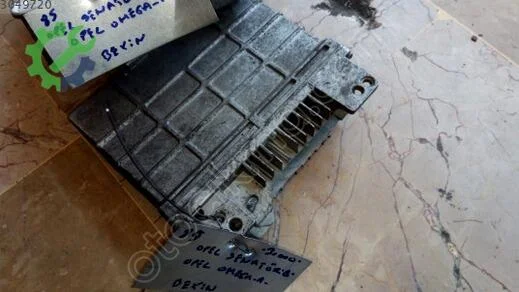 Opel Omega Motor Beyni çıkma parça