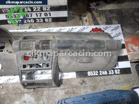 Opel Tigra Göğüs çıkma parça