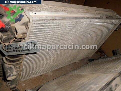 Opel Vectra Su Radyatörü çıkma parça