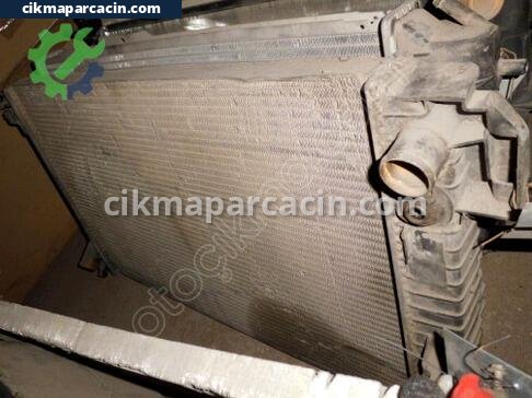Opel Vectra Su Radyatörü çıkma parça