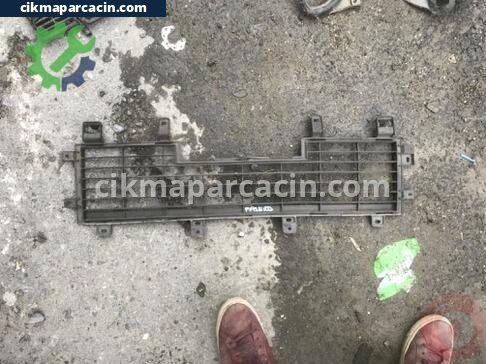 Mitsubishi Pajero Tampon Izgarası çıkma parça