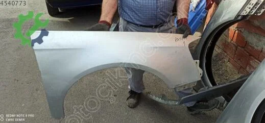 Volkswagen Passat Sağ Ön Çamurluk çıkma parça