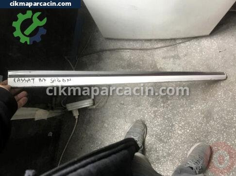 Volkswagen Passat Kapı Çıtası çıkma parça
