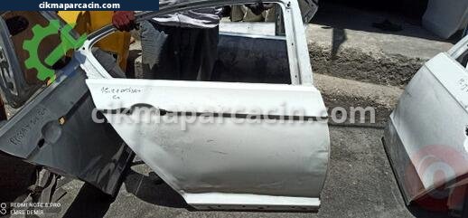 Volkswagen Passat Kapı (Arka Sağ) çıkma parça