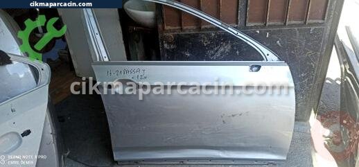 Volkswagen Passat Sağ Ön Kapı çıkma parça