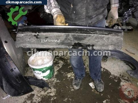 Volkswagen Passat Ön Tampon çıkma parça