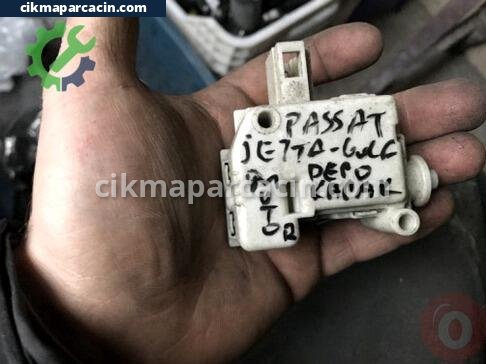 Volkswagen Passat Depo Kapağı Motoru çıkma parça