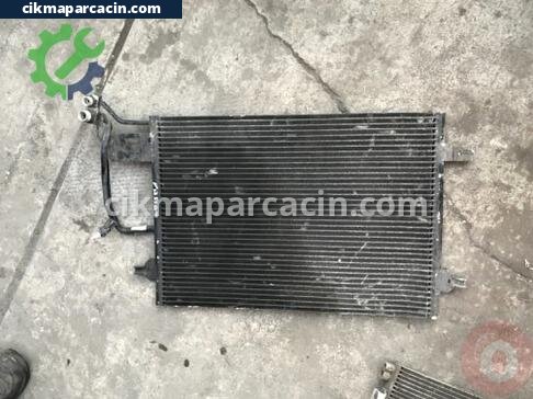 Volkswagen Passat Klima Radyatörü çıkma parça