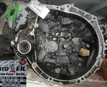 Peugeot 206 Şanzıman Komple çıkma parça