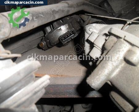 Peugeot 206 Silecek Motoru çıkma parça