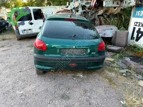 Peugeot 206 Sağ Ön Kapı çıkma parça