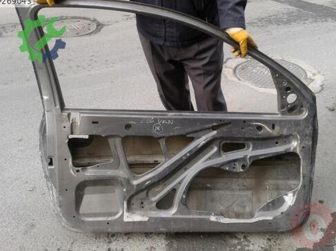 Peugeot 206 Sol Ön Kapı çıkma parça