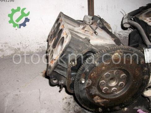 Peugeot 504 Motor Komple çıkma parça