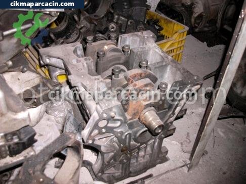 Volkswagen Polo Sandık Motor çıkma parça