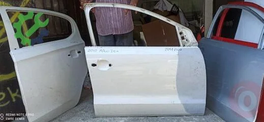 Volkswagen Polo Sağ Ön Kapı çıkma parça