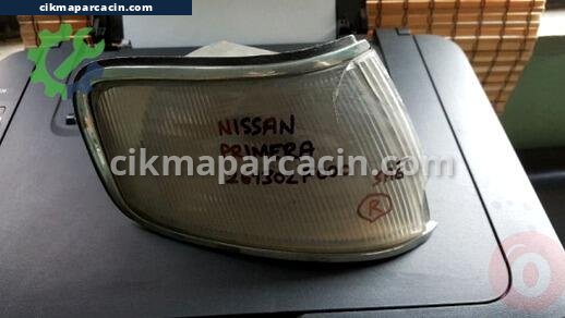 Nissan Primera Sinyal çıkma parça