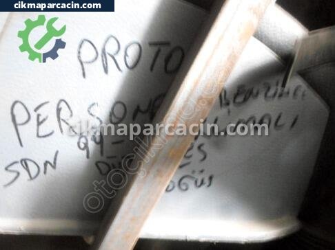 Proton Persona Göğüs çıkma parça