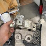 PUNTO-İDEA MOTOR KULAĞI FİAT ORJİNAL ÇIKMA PARÇA
