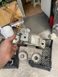 PUNTO-İDEA MOTOR KULAĞI FİAT ORJİNAL ÇIKMA PARÇA