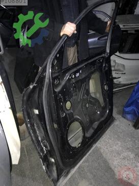Audi Q5 Sağ Ön Kapı çıkma parça