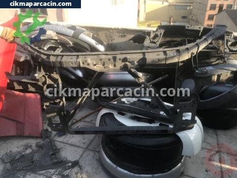 Audi Q7 Ön Panel çıkma parça