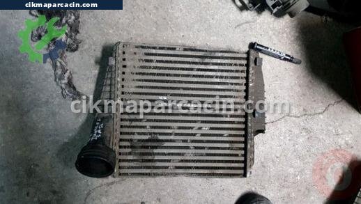 Audi Q7 Intercooler Radyatörü çıkma parça