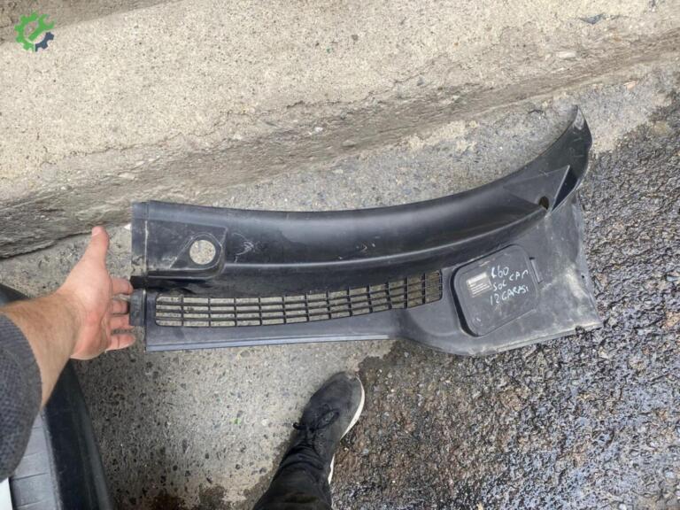 Mini Countryman Cam çıkma parça