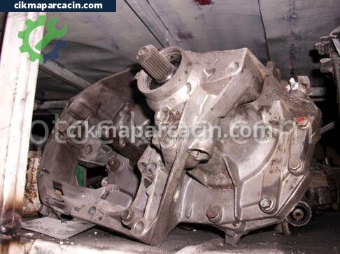 Renault R 9 Şanzıman Komple çıkma parça