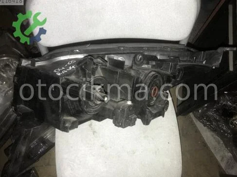 Toyota RAV4 Sağ Ön Far çıkma parça