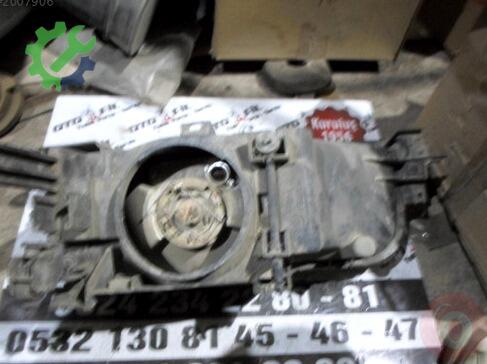 Renault R 21 Far çıkma parça