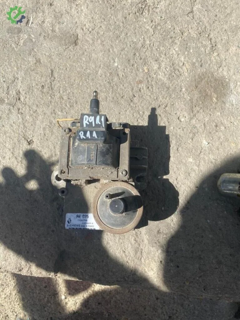 Renault R9 çıkma parça