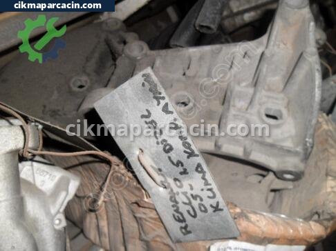 Renault Clio Klima Kompresörü çıkma parça