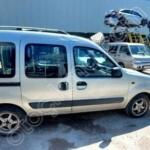 Renault Kangoo Sağ Ön Kapı çıkma parça - ÇIKMACI 41 Kocaeli