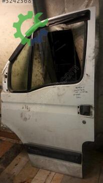 Renault Master Sol Ön Kapı çıkma parça