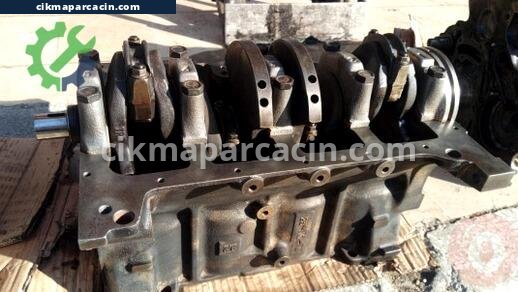 Renault R12 Yarım Motor çıkma parça