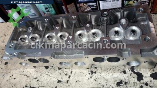 Renault R 12 Silindir Kapağı çıkma parça