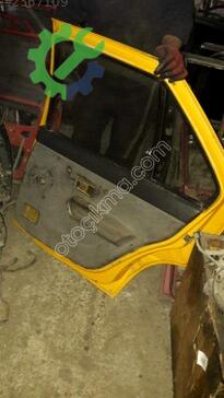 Renault R 19 Sağ Arka Kapı çıkma parça