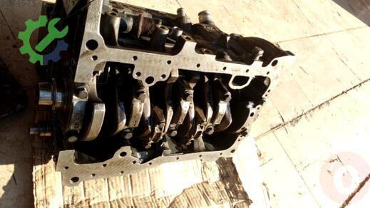 Renault R 19 Yarım Motor çıkma parça