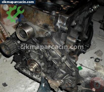 Renault R 19 Yarım Motor çıkma parça