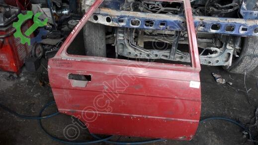 Renault R 9 Sağ Arka Kapı çıkma parça
